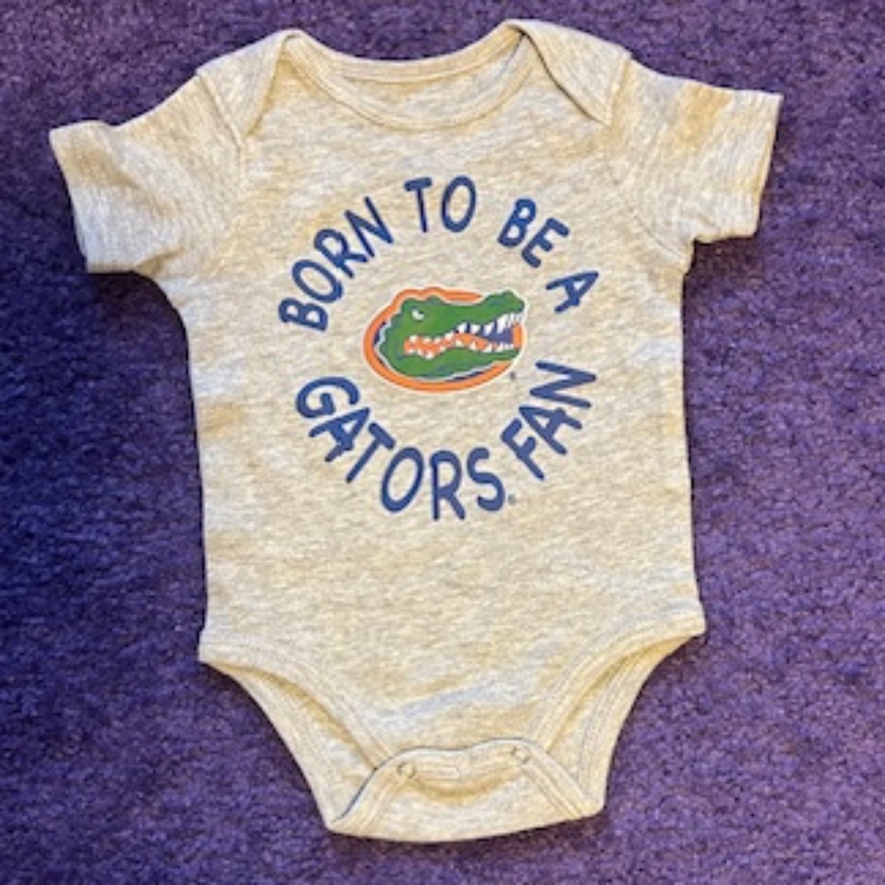 Born to be a Gators Fan baby onesie - 0/3 month - New